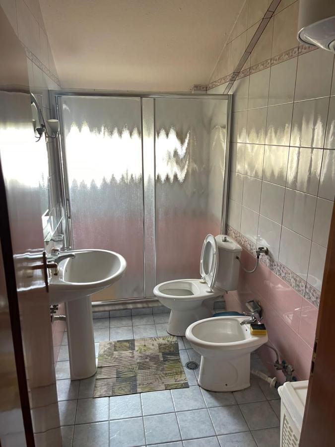 Vila Dedi Lägenhet Shkodër Exteriör bild
